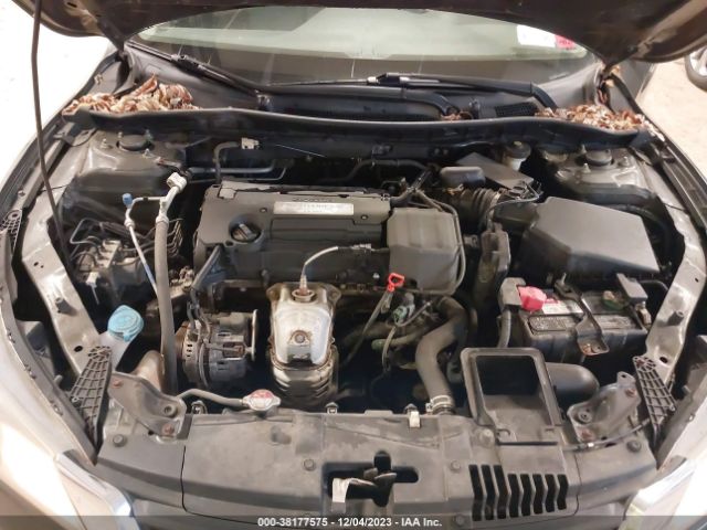 Photo 9 VIN: 1HGCR2F32FA031609 - HONDA ACCORD 