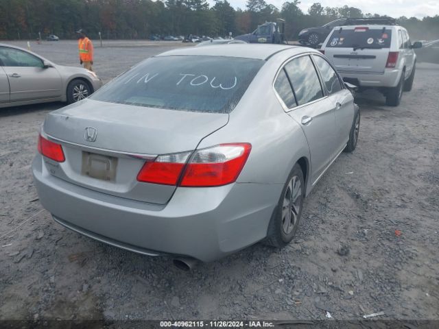 Photo 3 VIN: 1HGCR2F32FA067395 - HONDA ACCORD 