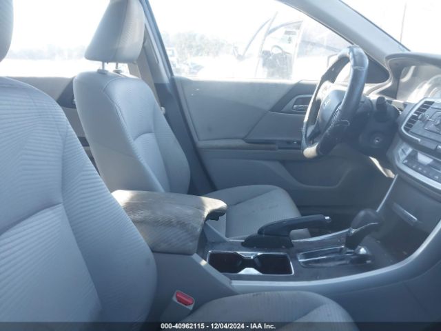 Photo 4 VIN: 1HGCR2F32FA067395 - HONDA ACCORD 