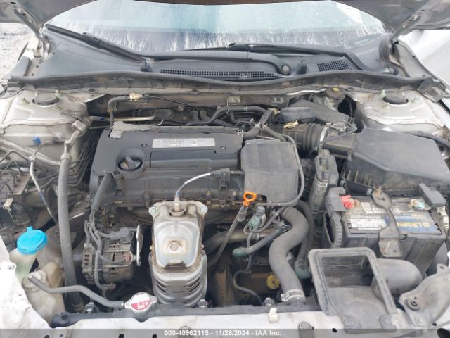 Photo 9 VIN: 1HGCR2F32FA067395 - HONDA ACCORD 