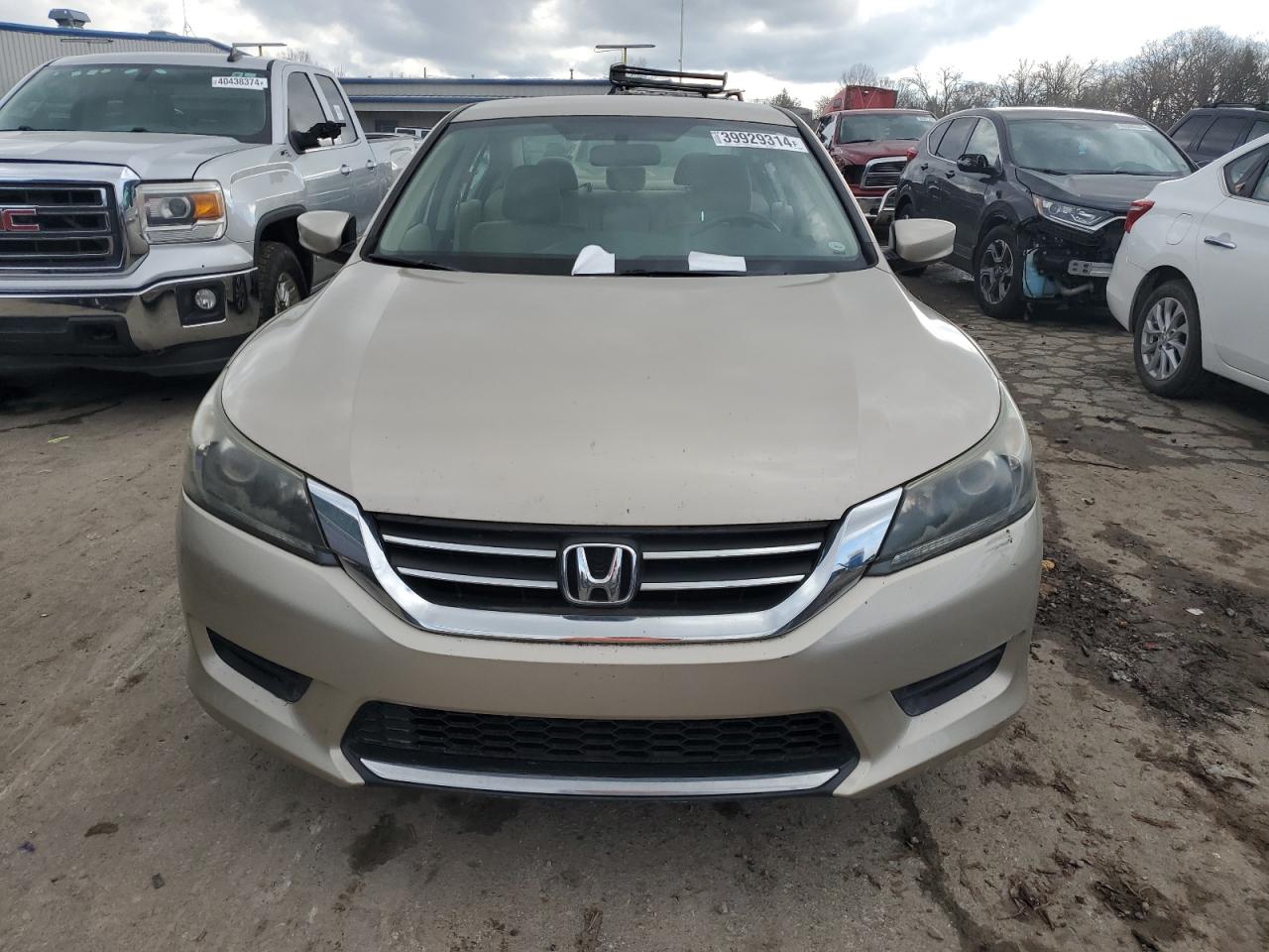 Photo 4 VIN: 1HGCR2F32FA073925 - HONDA ACCORD 