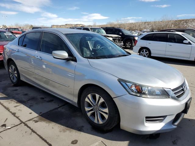 Photo 3 VIN: 1HGCR2F32FA137719 - HONDA ACCORD LX 