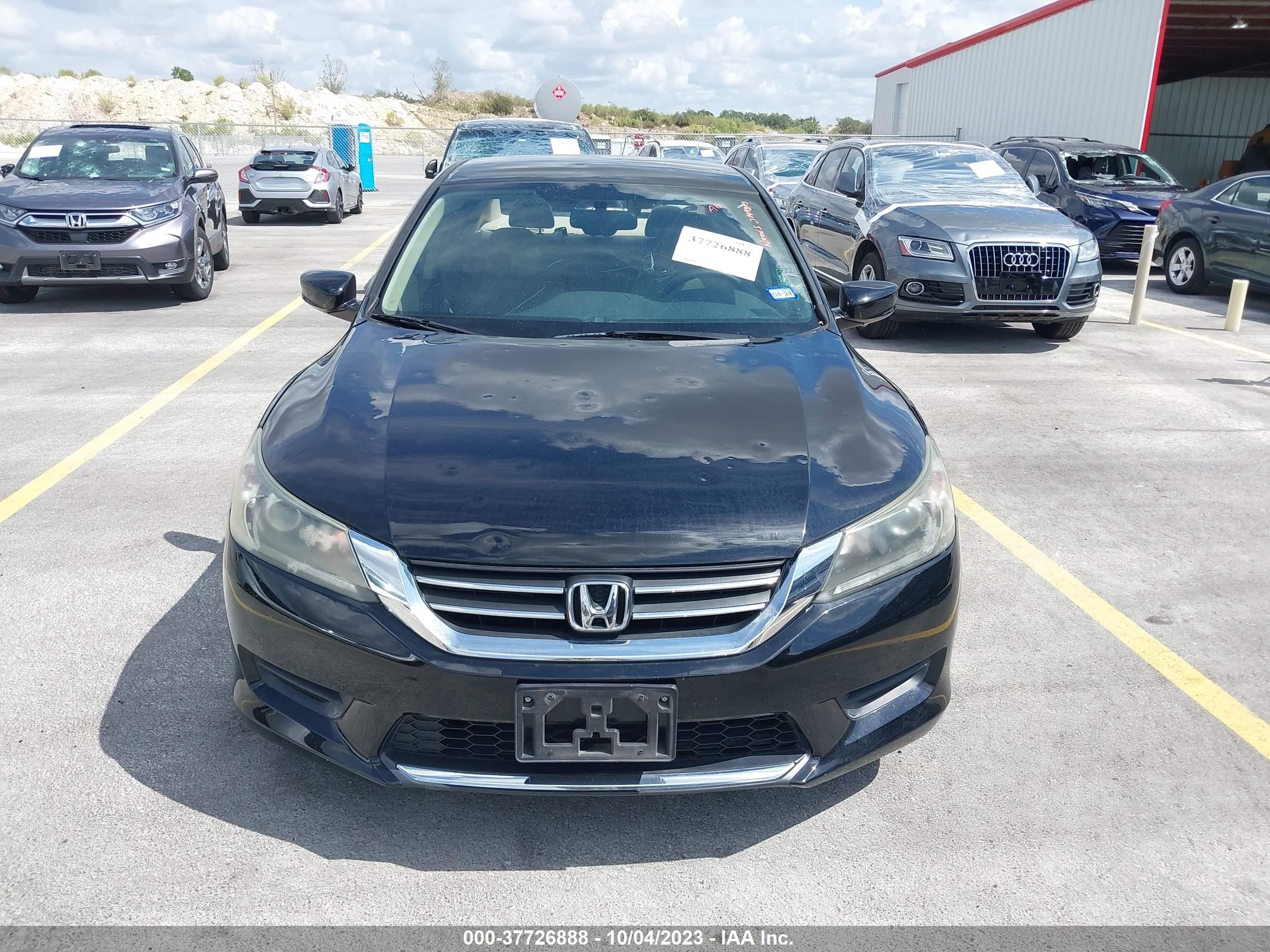 Photo 5 VIN: 1HGCR2F32FA156769 - HONDA ACCORD 