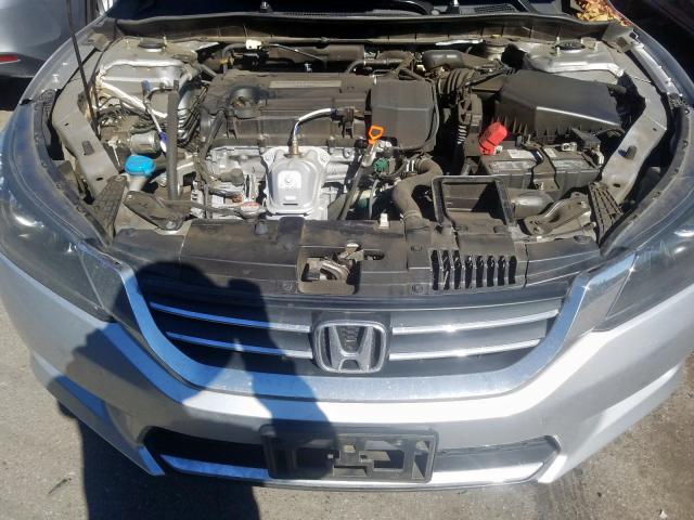 Photo 6 VIN: 1HGCR2F32FA167318 - HONDA ACCORD LX 