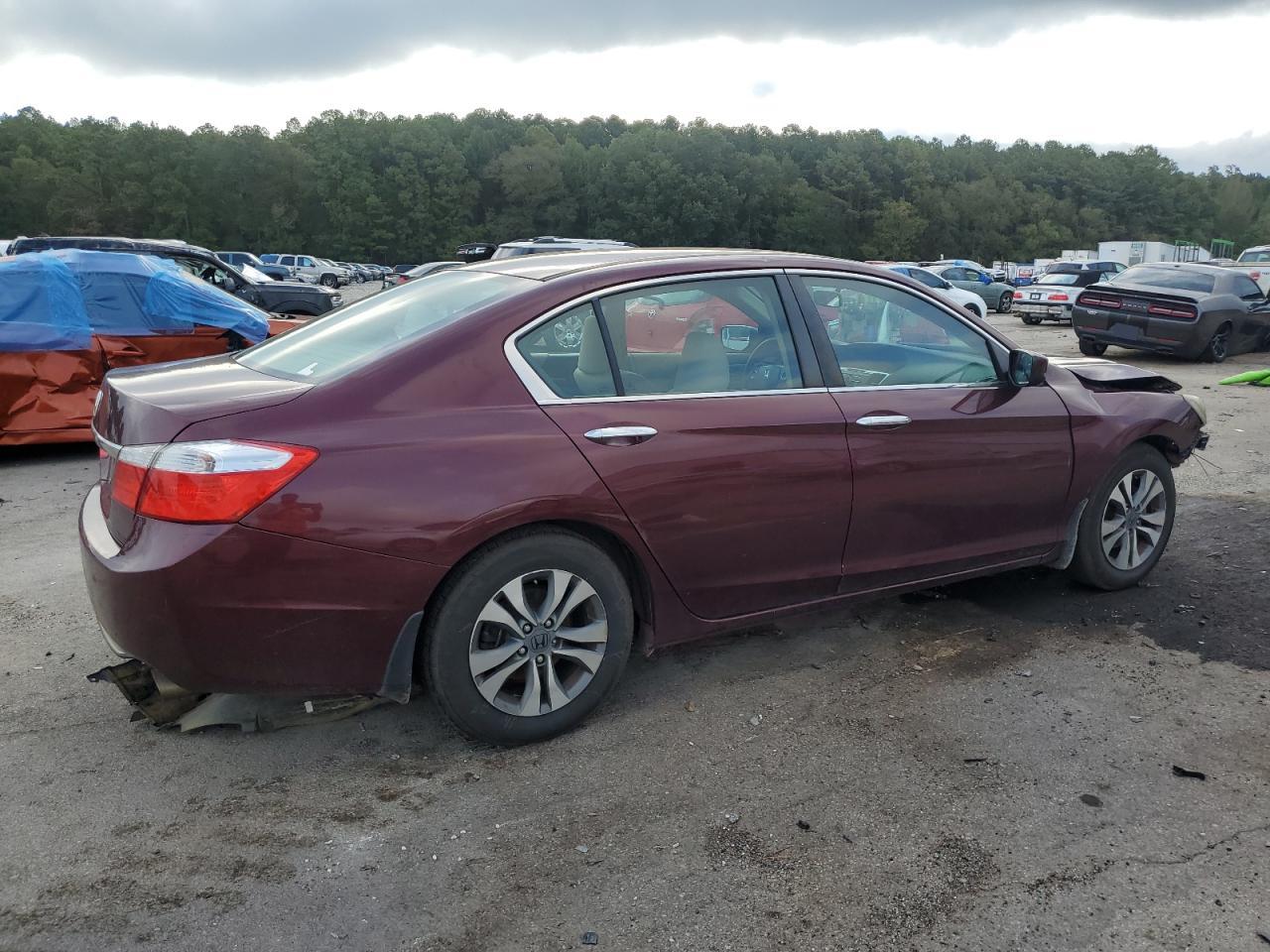 Photo 2 VIN: 1HGCR2F32FA200981 - HONDA ACCORD 