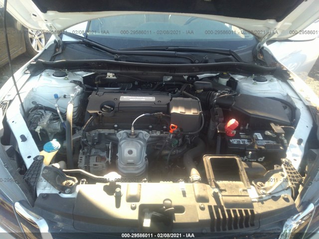 Photo 9 VIN: 1HGCR2F32FA228778 - HONDA ACCORD SEDAN 