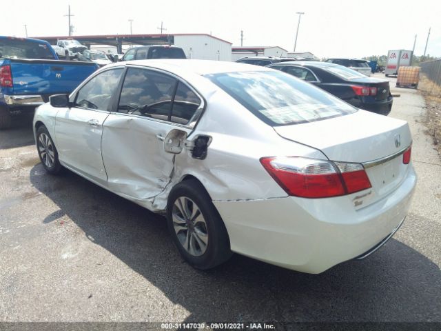 Photo 2 VIN: 1HGCR2F32FA231891 - HONDA ACCORD SEDAN 