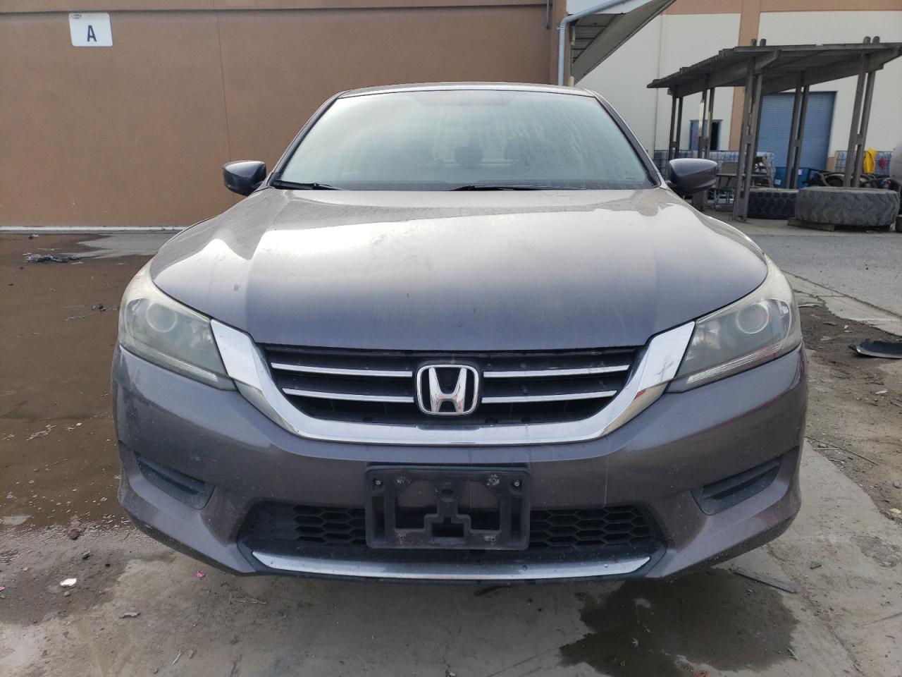 Photo 4 VIN: 1HGCR2F32FA240624 - HONDA ACCORD 