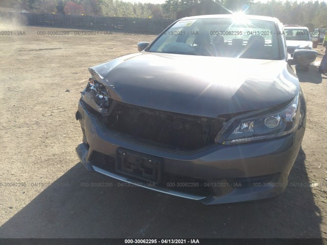 Photo 5 VIN: 1HGCR2F32FA240915 - HONDA ACCORD SEDAN 