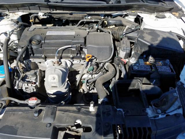 Photo 6 VIN: 1HGCR2F32FA251591 - HONDA ACCORD LX 