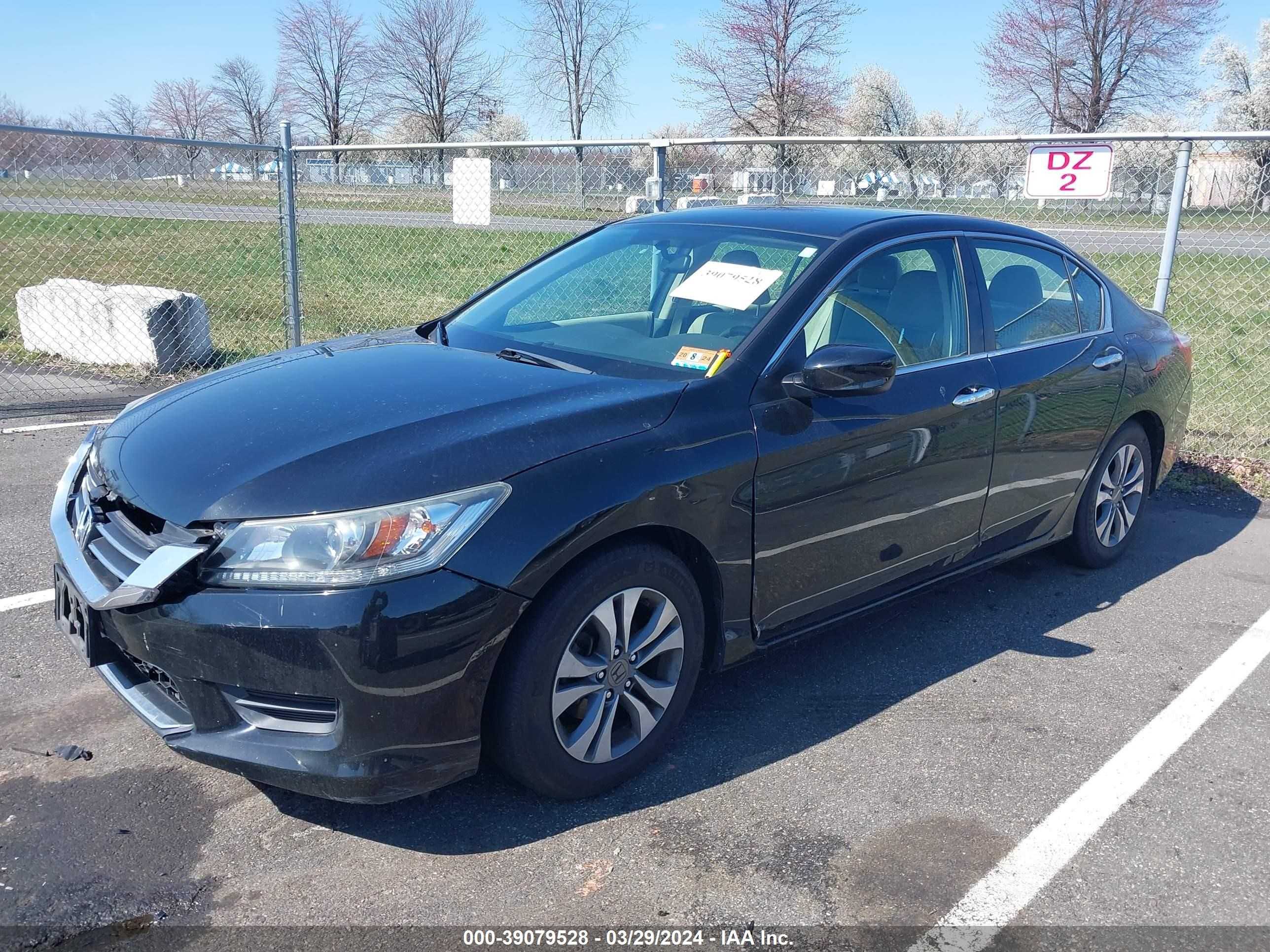 Photo 1 VIN: 1HGCR2F32FA259464 - HONDA ACCORD 