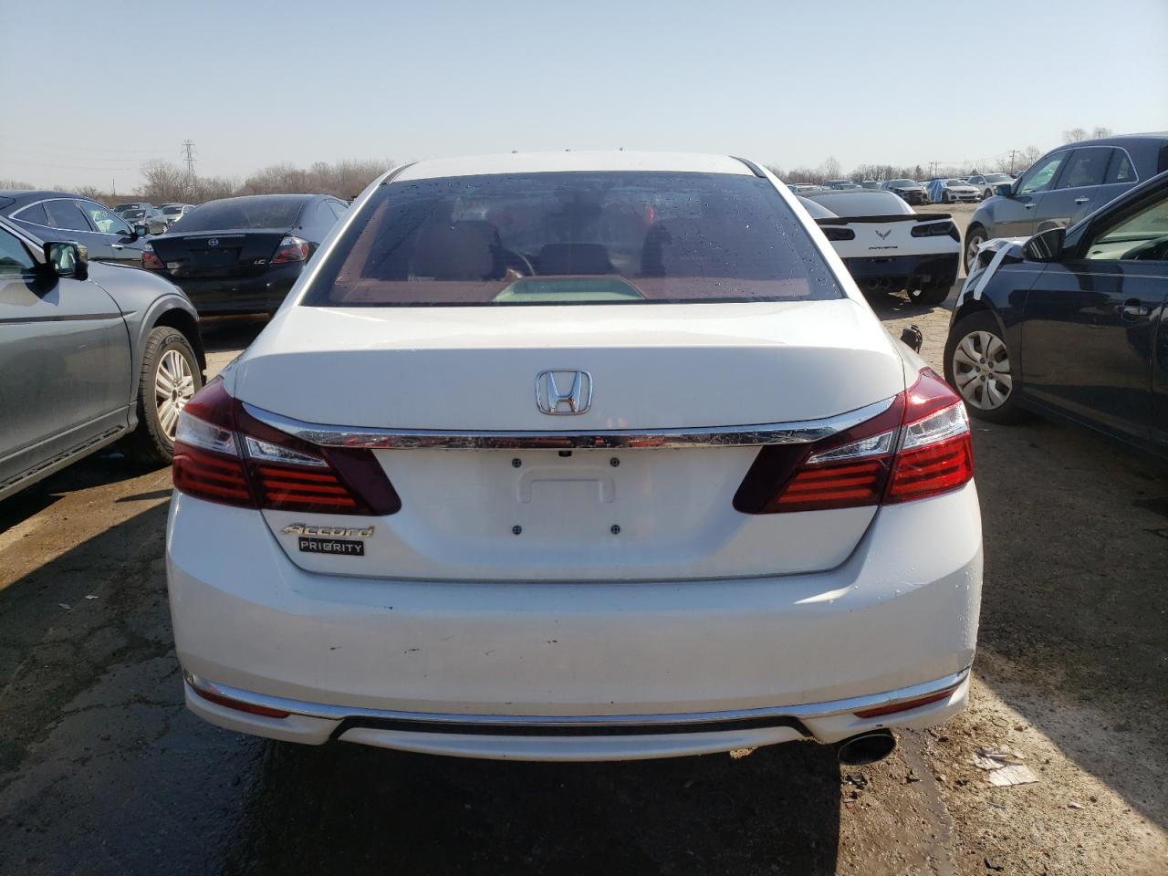 Photo 5 VIN: 1HGCR2F32GA059458 - HONDA ACCORD 