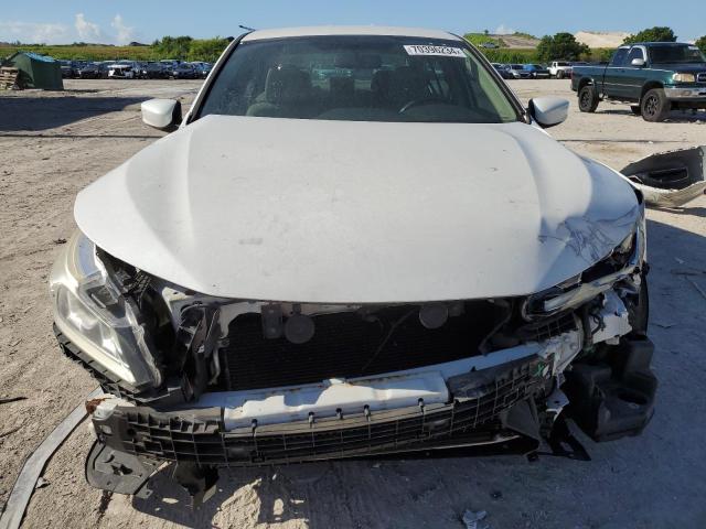 Photo 4 VIN: 1HGCR2F32GA061548 - HONDA ACCORD LX 