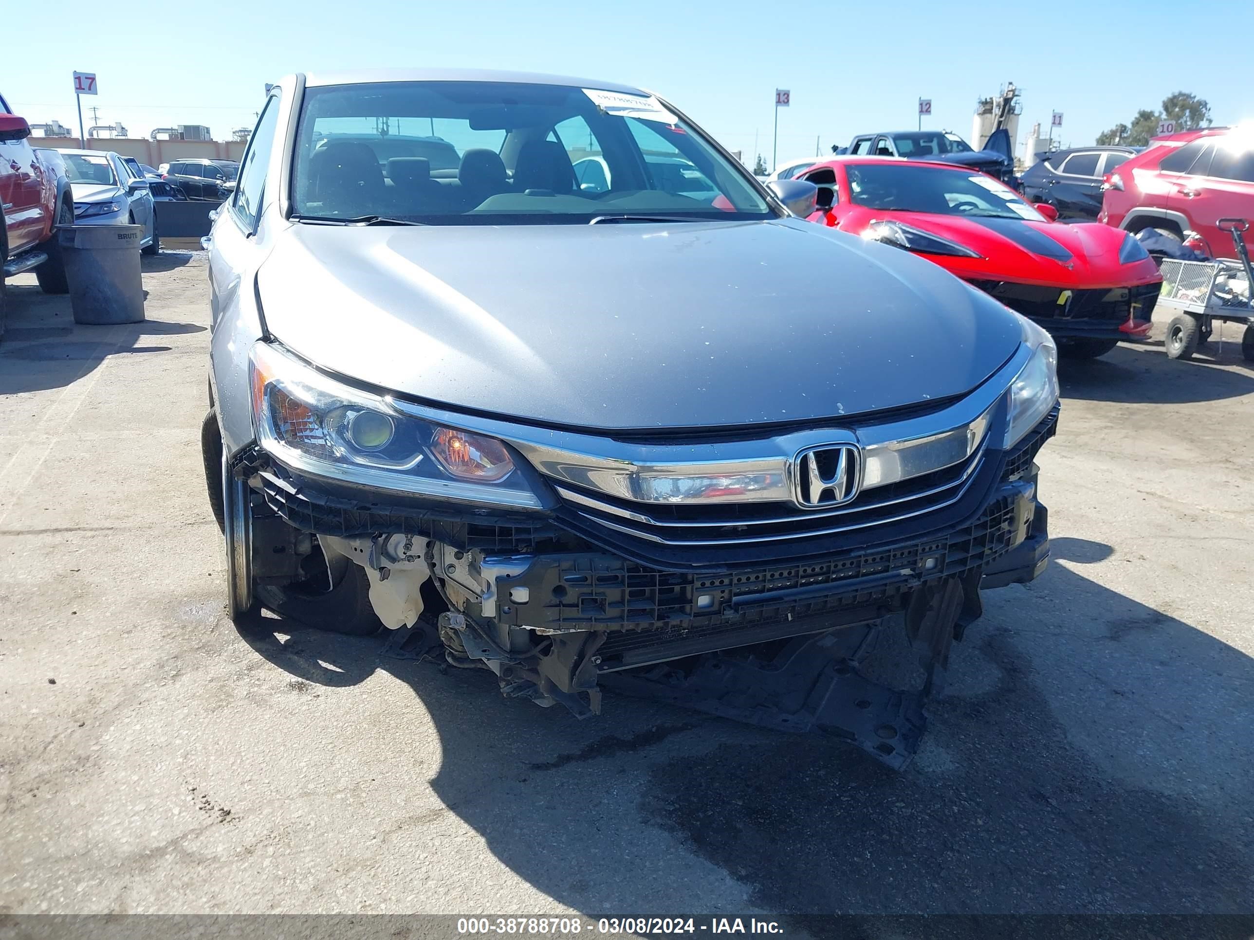 Photo 5 VIN: 1HGCR2F32GA092301 - HONDA ACCORD 