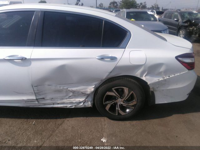 Photo 5 VIN: 1HGCR2F32GA105614 - HONDA ACCORD SEDAN 