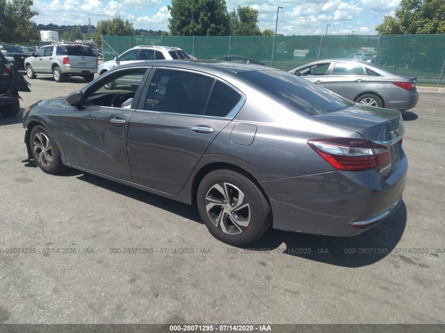 Photo 2 VIN: 1HGCR2F32GA114605 - HONDA ACCORD SEDAN 