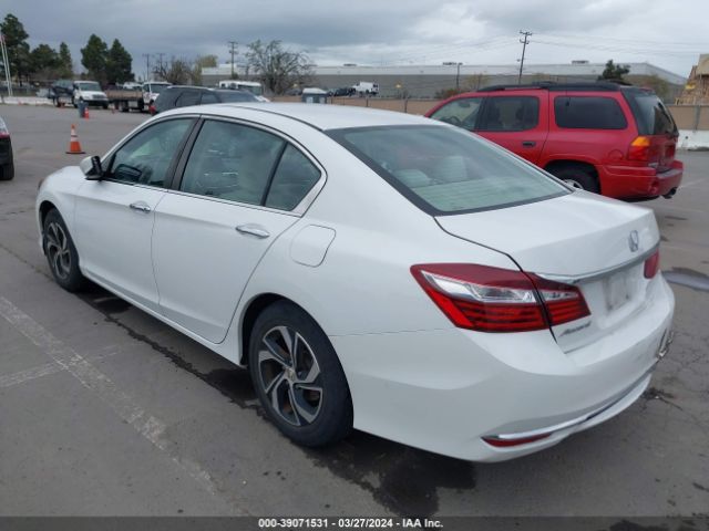 Photo 2 VIN: 1HGCR2F32GA134983 - HONDA ACCORD 