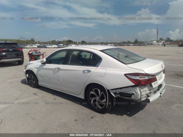 Photo 2 VIN: 1HGCR2F32GA167451 - HONDA ACCORD SEDAN 