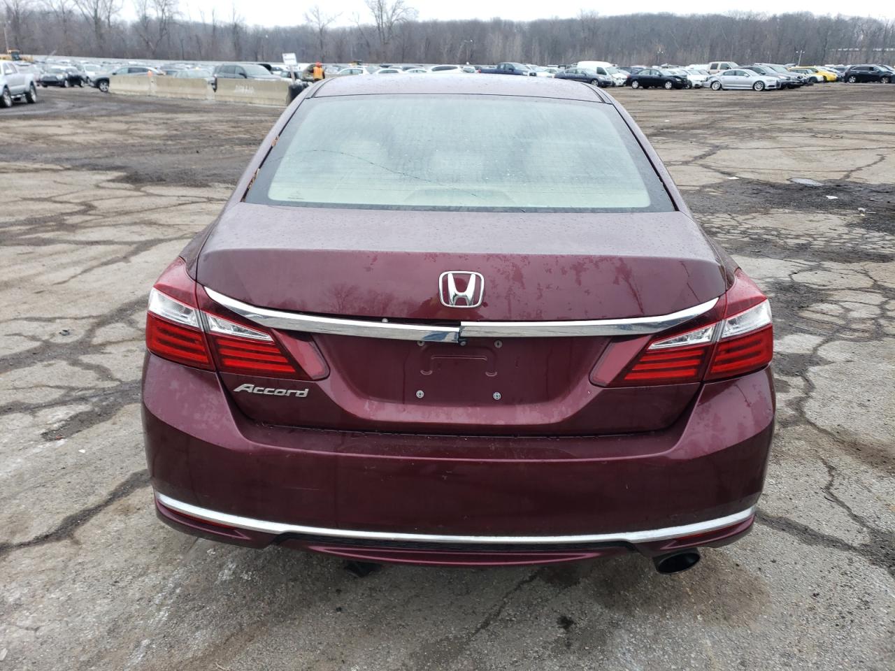 Photo 5 VIN: 1HGCR2F32GA168132 - HONDA ACCORD 