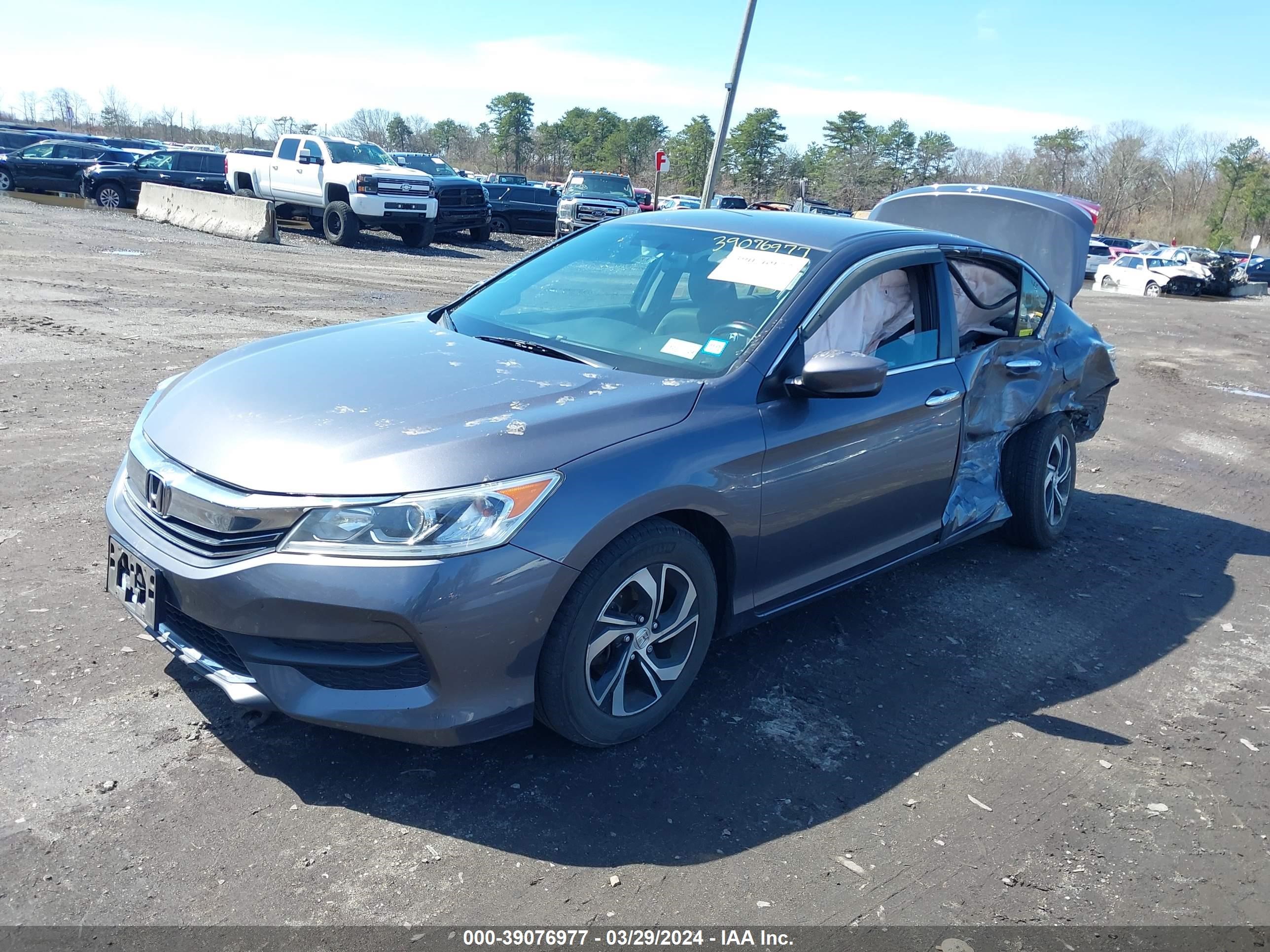 Photo 1 VIN: 1HGCR2F32GA217703 - HONDA ACCORD 