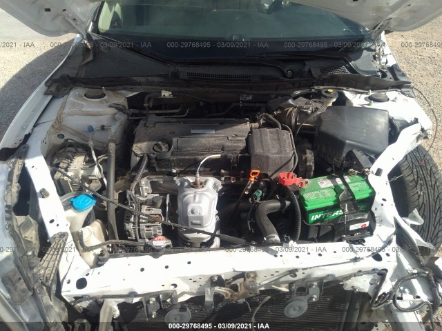 Photo 9 VIN: 1HGCR2F32GA246408 - HONDA ACCORD SEDAN 