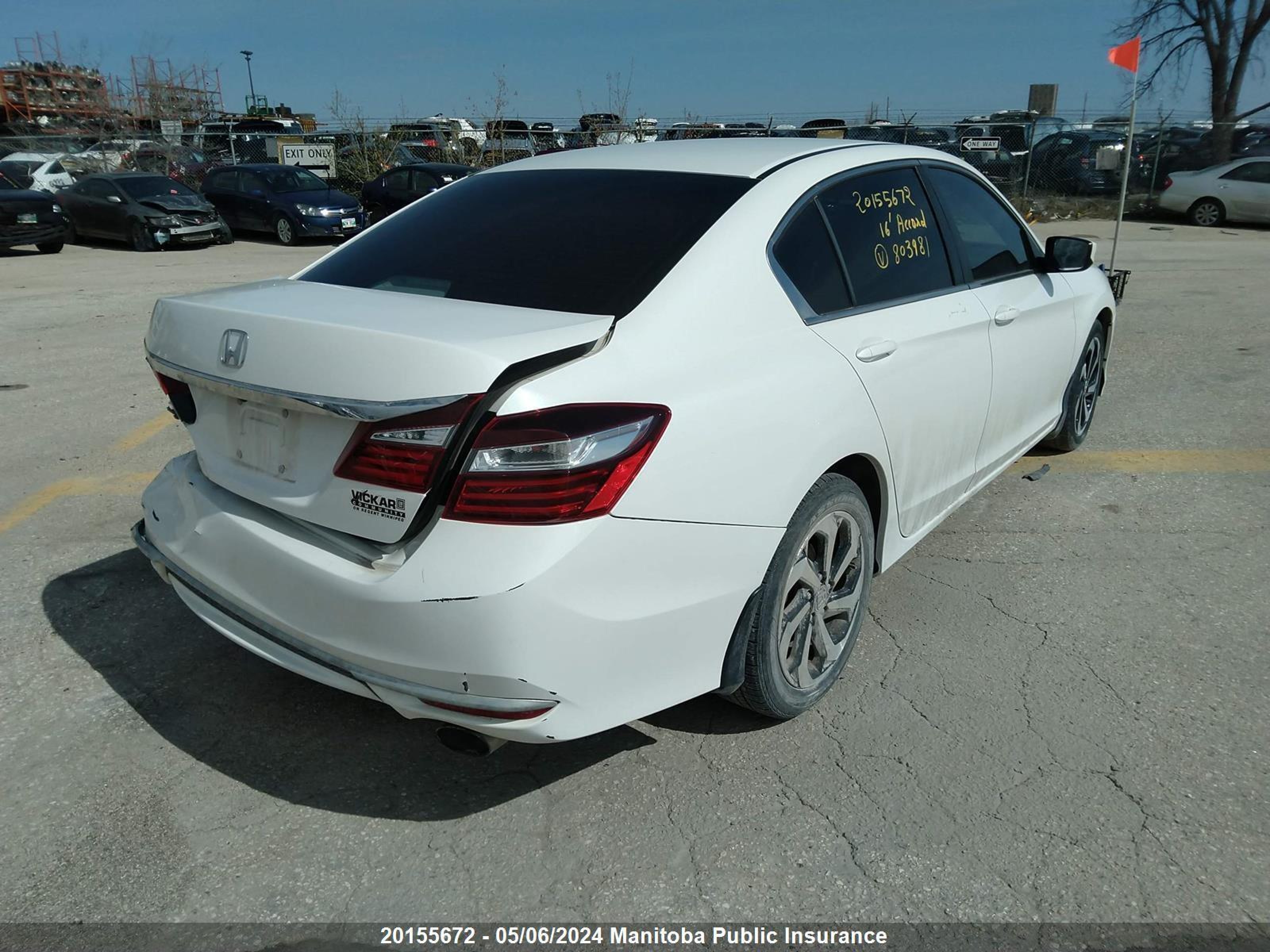 Photo 3 VIN: 1HGCR2F32GA803981 - HONDA ACCORD 