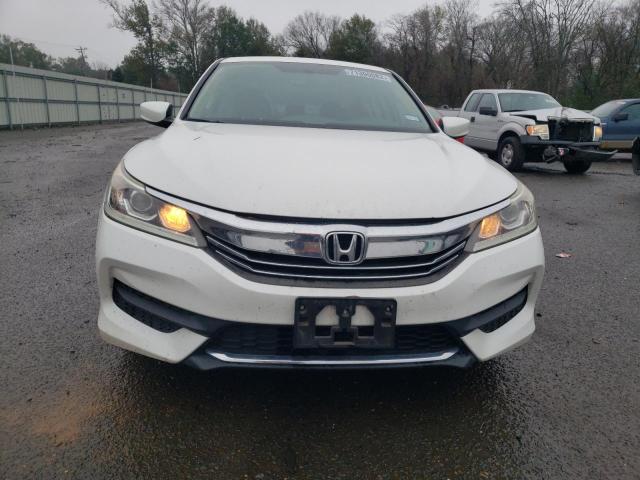 Photo 4 VIN: 1HGCR2F32HA012707 - HONDA ACCORD LX 