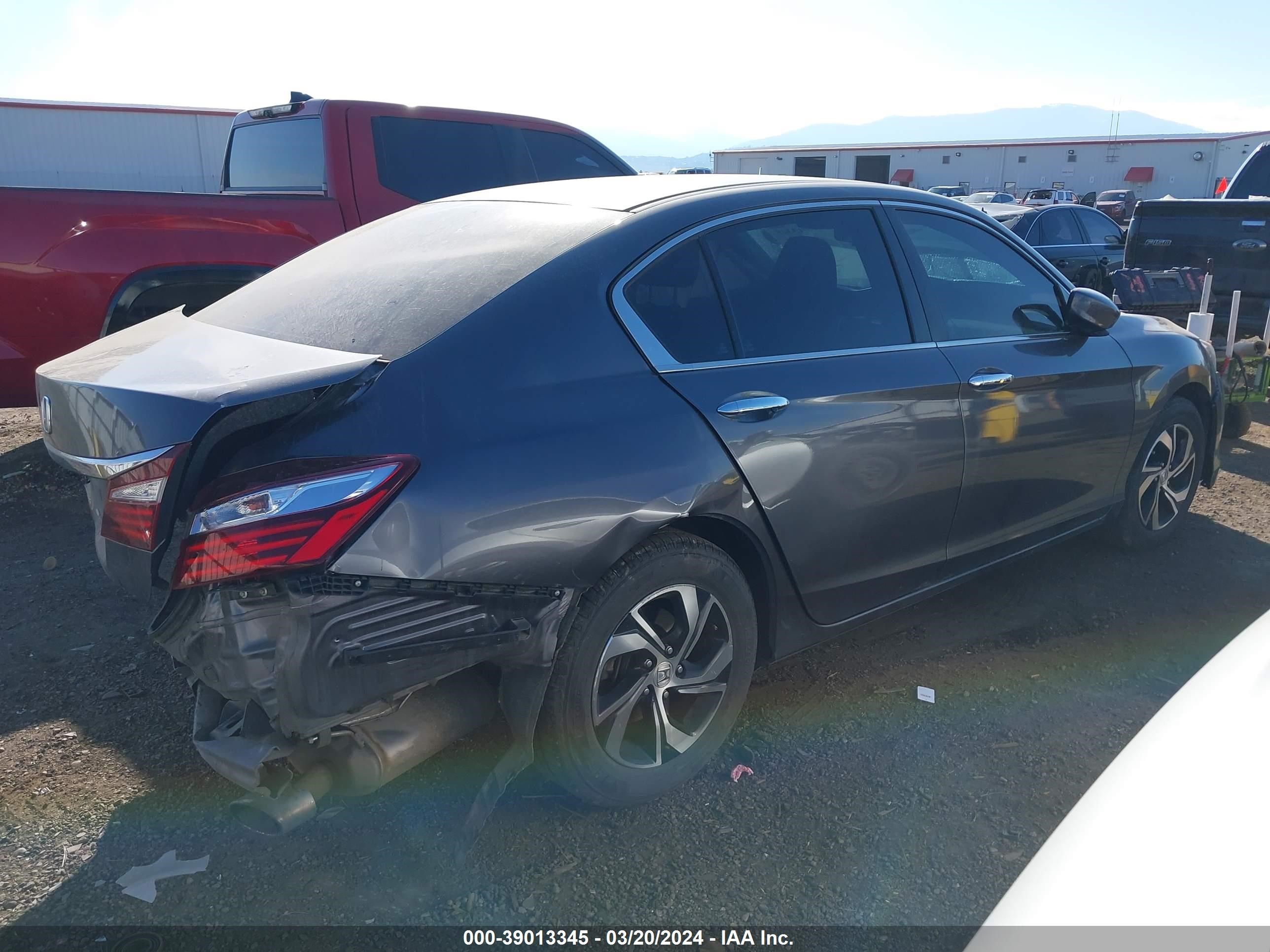 Photo 3 VIN: 1HGCR2F32HA160162 - HONDA ACCORD 