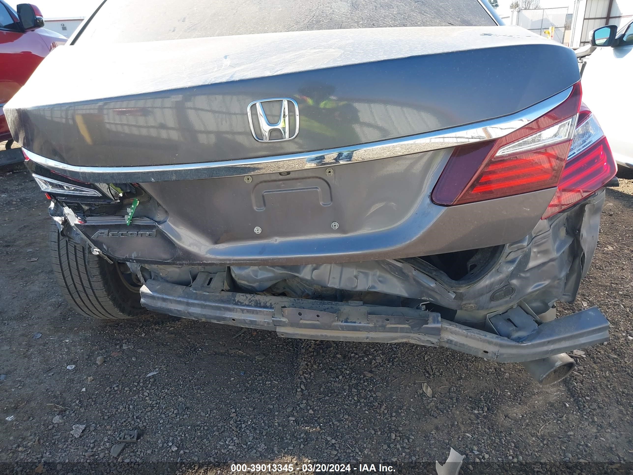 Photo 5 VIN: 1HGCR2F32HA160162 - HONDA ACCORD 