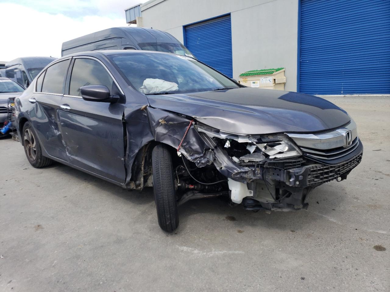 Photo 3 VIN: 1HGCR2F32HA175406 - HONDA ACCORD 