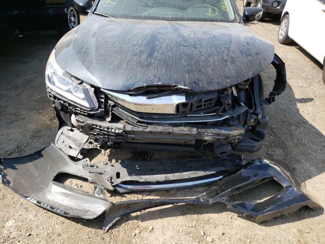 Photo 8 VIN: 1HGCR2F32HA184686 - HONDA ACCORD LX 