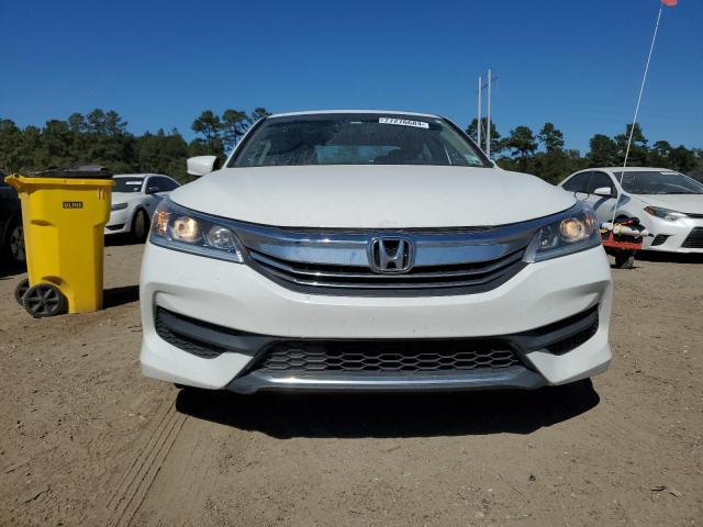 Photo 4 VIN: 1HGCR2F32HA217671 - HONDA ACCORD LX 