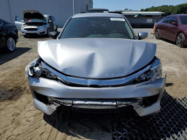 Photo 4 VIN: 1HGCR2F32HA224555 - HONDA ACCORD LX 