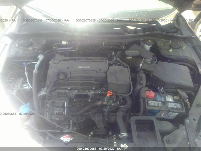 Photo 9 VIN: 1HGCR2F32HA246880 - HONDA ACCORD SEDAN 