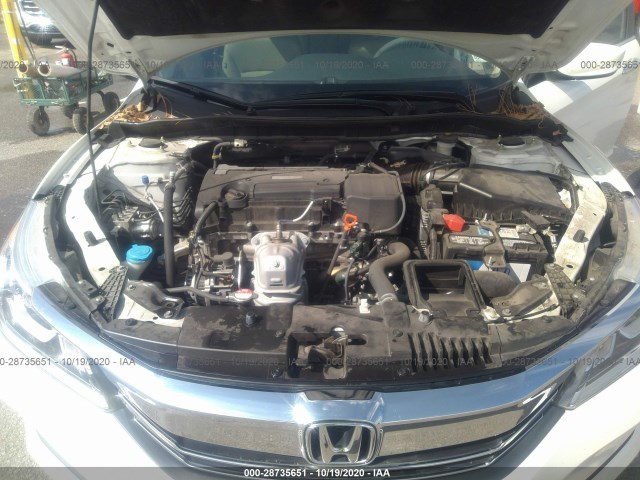 Photo 9 VIN: 1HGCR2F32HA263792 - HONDA ACCORD SEDAN 