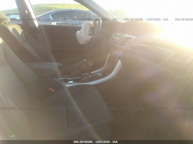 Photo 4 VIN: 1HGCR2F32HA279622 - HONDA ACCORD SEDAN 