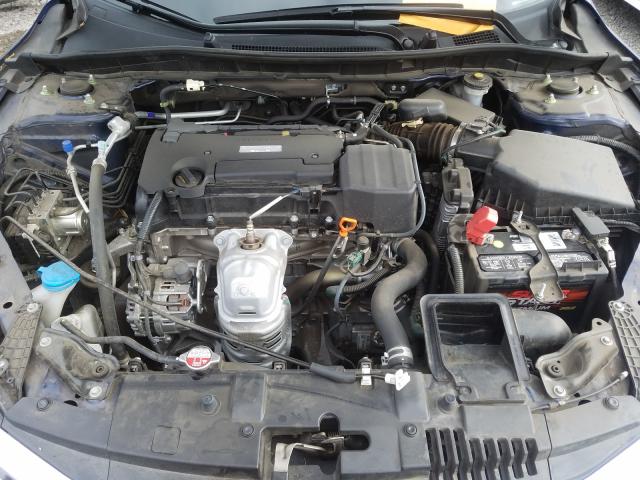 Photo 6 VIN: 1HGCR2F32HA284447 - HONDA ACCORD LX 