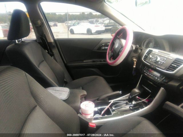 Photo 4 VIN: 1HGCR2F32HA305409 - HONDA ACCORD 