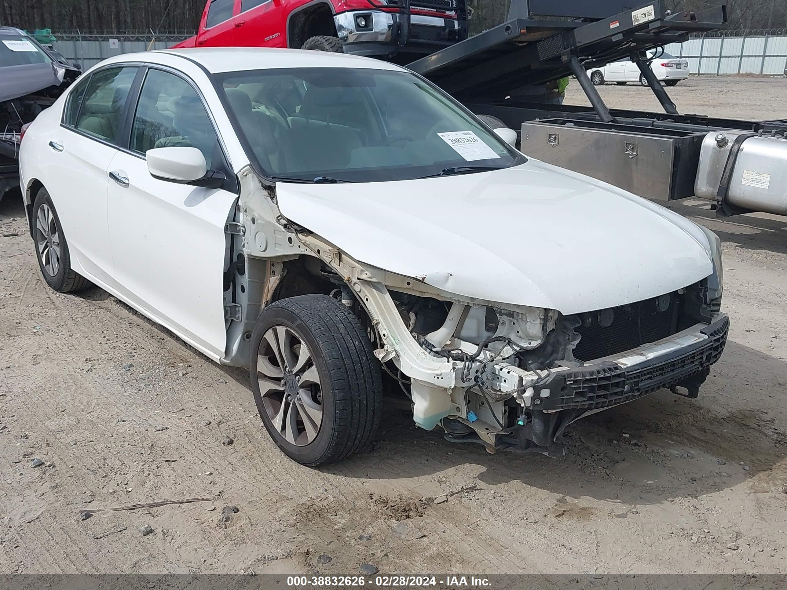 Photo 5 VIN: 1HGCR2F33DA053504 - HONDA ACCORD 