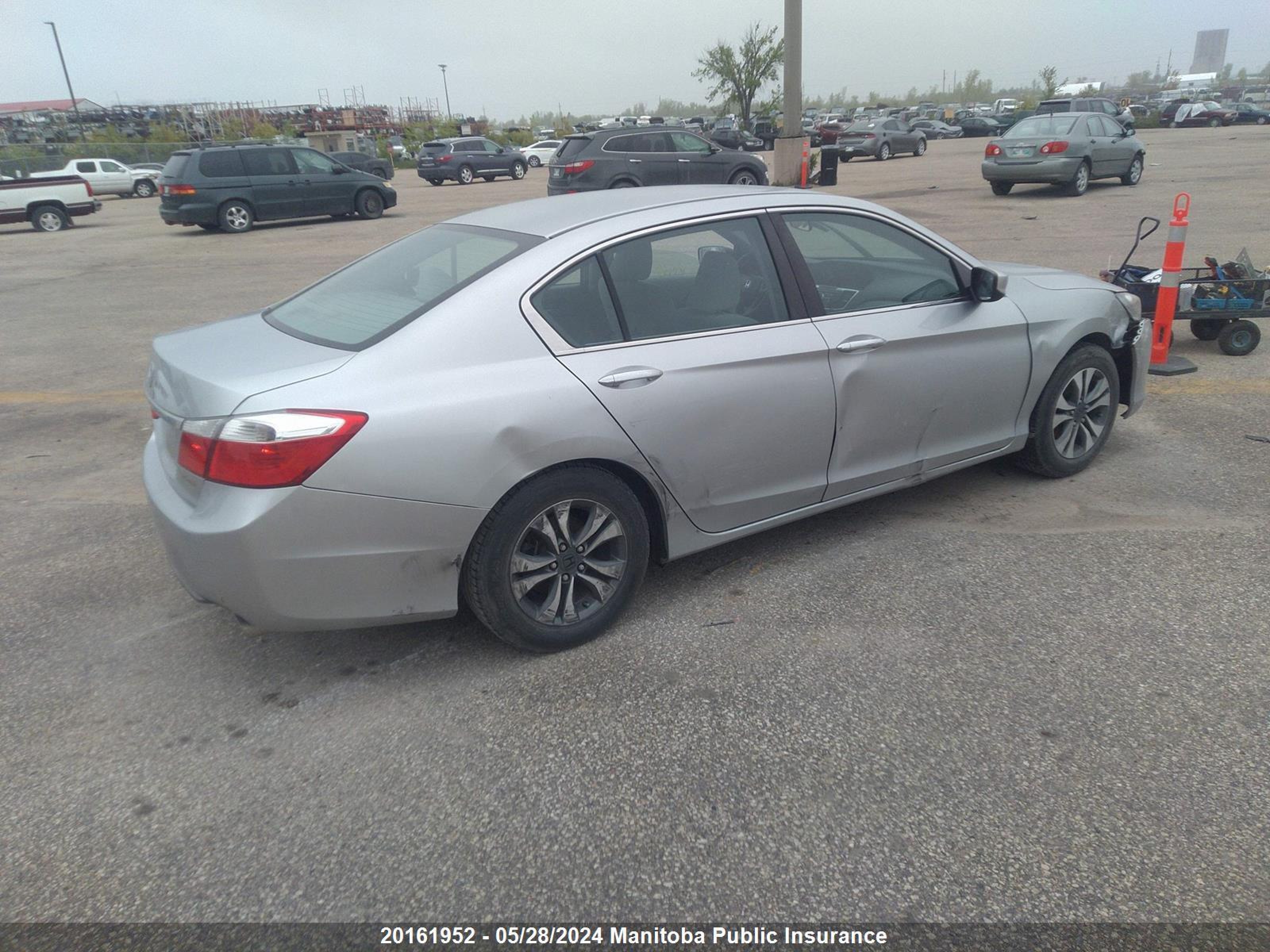 Photo 3 VIN: 1HGCR2F33DA053552 - HONDA ACCORD 