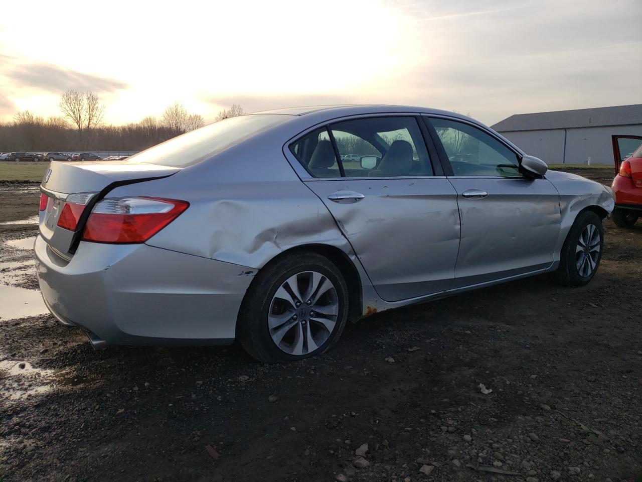 Photo 2 VIN: 1HGCR2F33DA075874 - HONDA ACCORD 