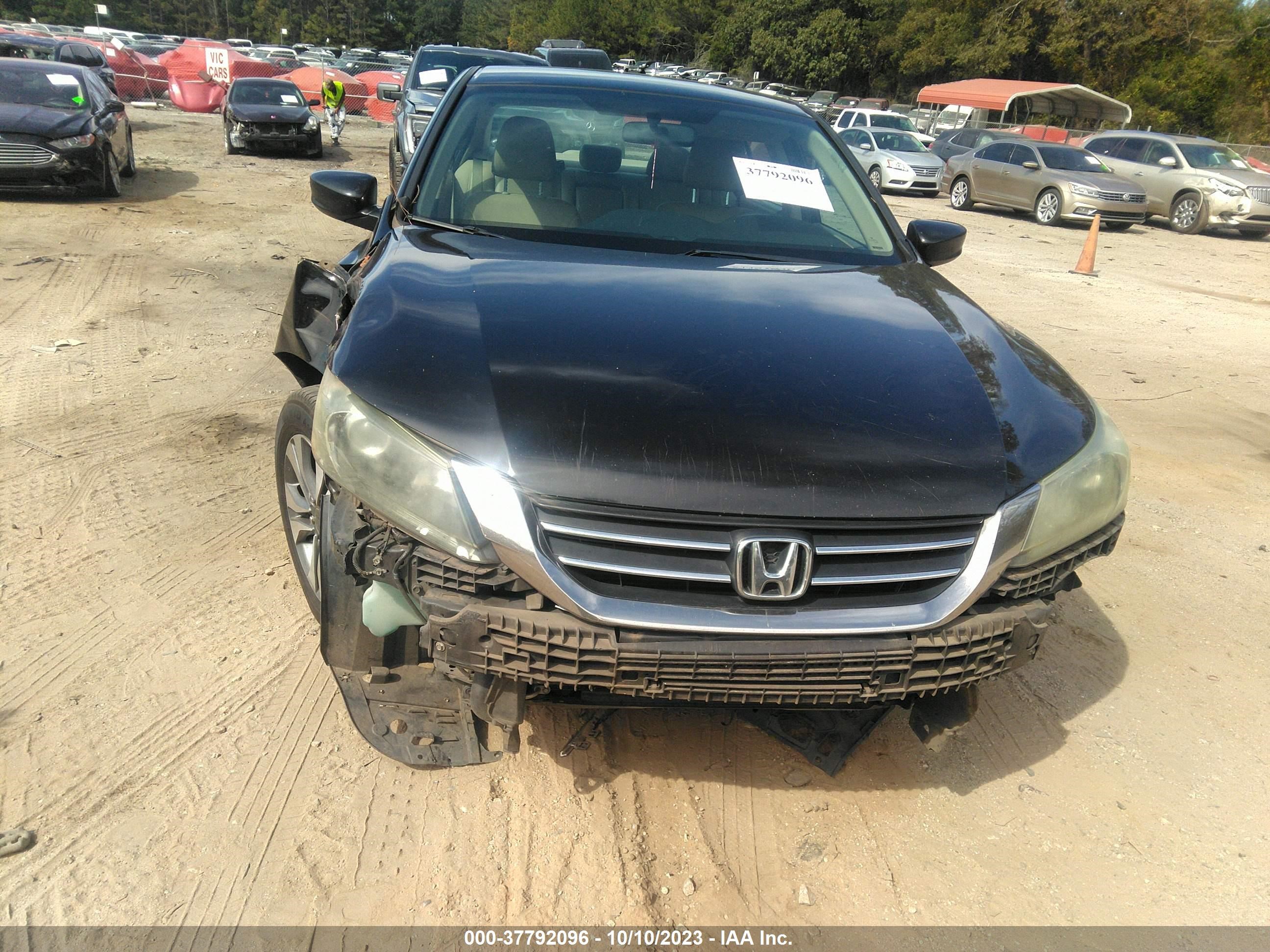 Photo 5 VIN: 1HGCR2F33DA130548 - HONDA ACCORD 