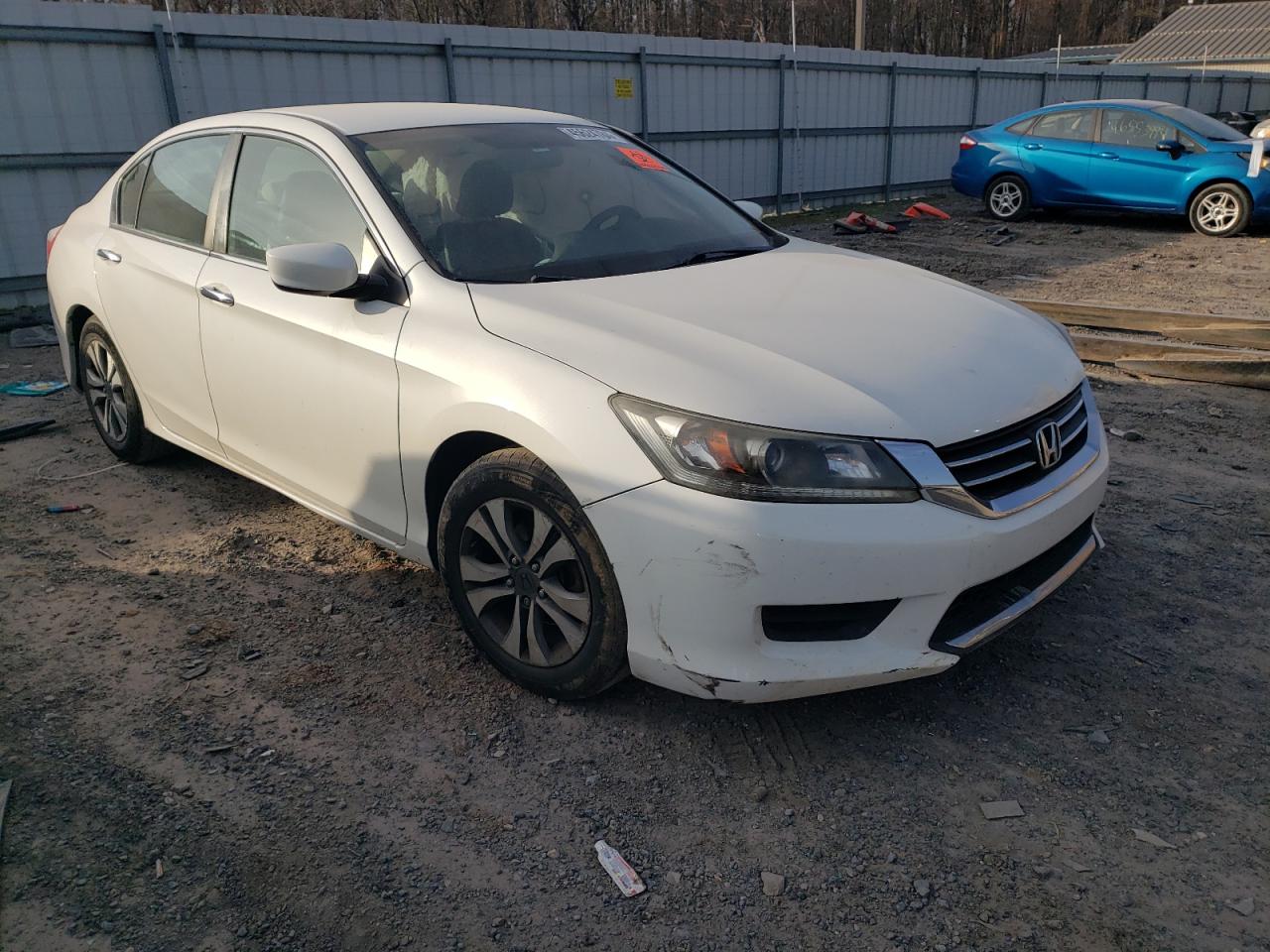 Photo 3 VIN: 1HGCR2F33DA161105 - HONDA ACCORD 