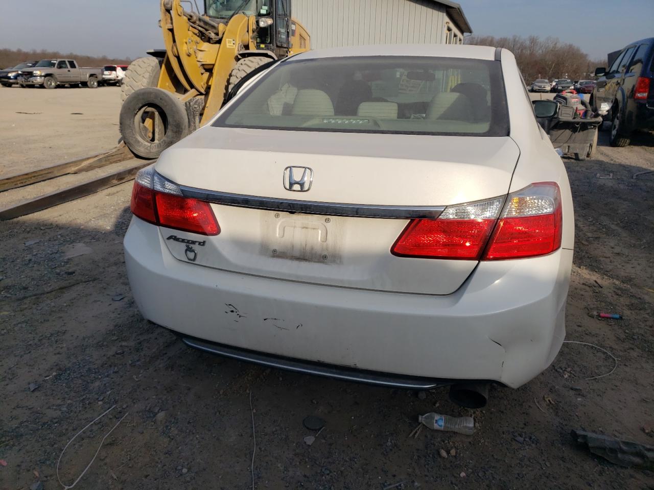 Photo 5 VIN: 1HGCR2F33DA161105 - HONDA ACCORD 