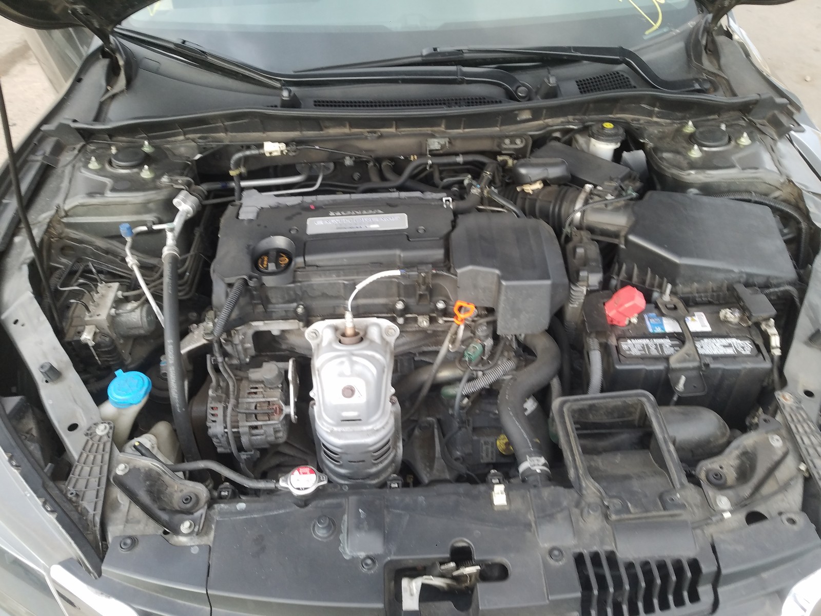 Photo 6 VIN: 1HGCR2F33DA224025 - HONDA ACCORD LX 