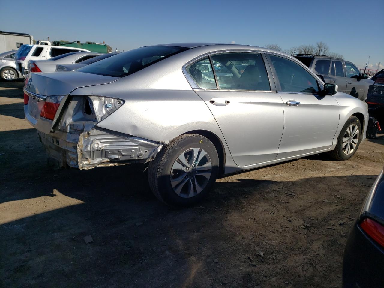 Photo 2 VIN: 1HGCR2F33DA245098 - HONDA ACCORD 