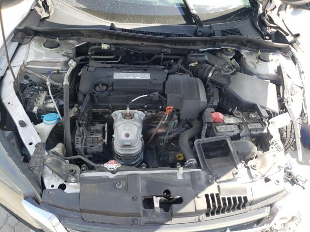 Photo 6 VIN: 1HGCR2F33DA253914 - HONDA ACCORD LX 