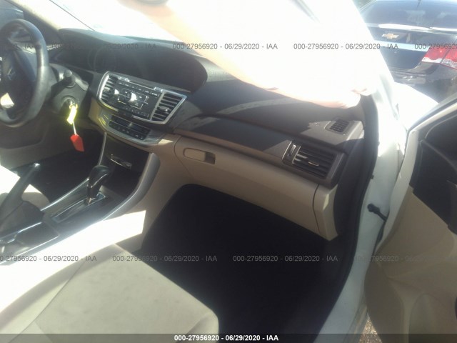 Photo 4 VIN: 1HGCR2F33DA262516 - HONDA ACCORD SDN 