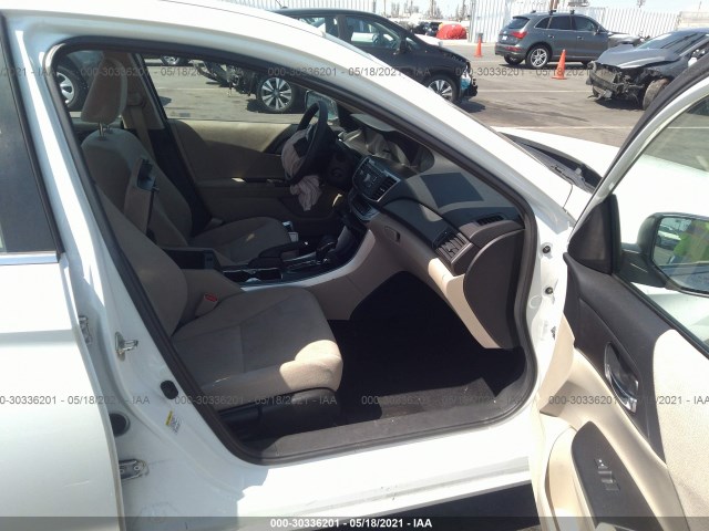 Photo 4 VIN: 1HGCR2F33DA268090 - HONDA ACCORD SDN 