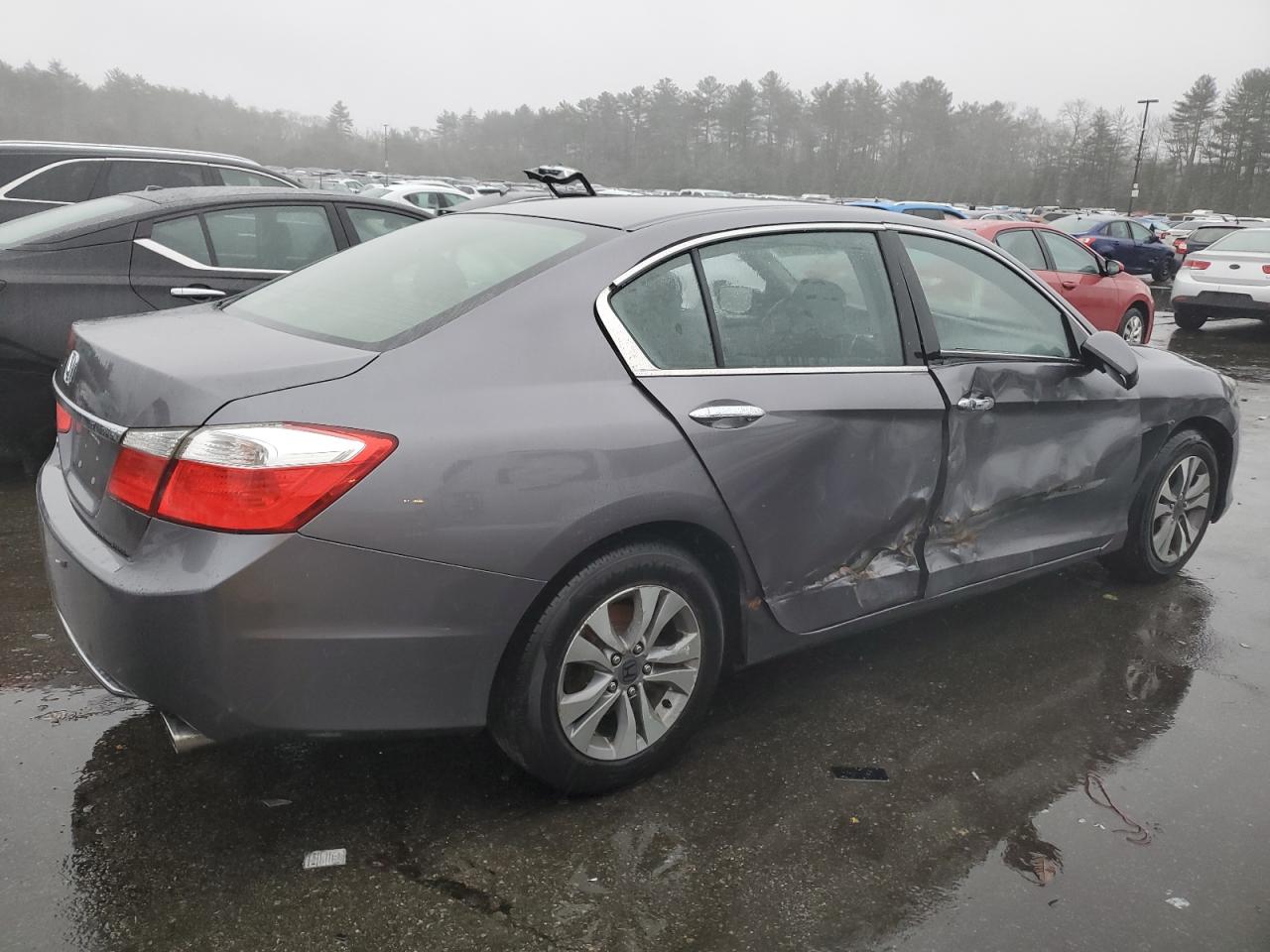 Photo 2 VIN: 1HGCR2F33EA090831 - HONDA ACCORD 